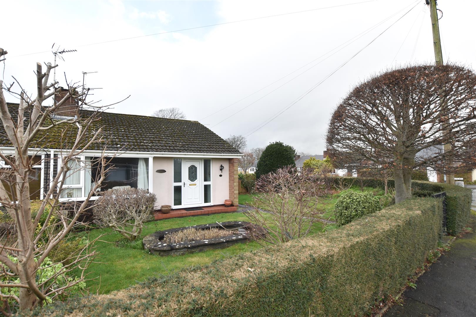 SSTC 2 Bed Bungalow semi detached